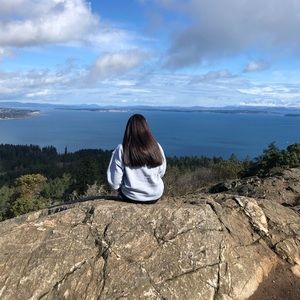 Meet your Posher, Rae